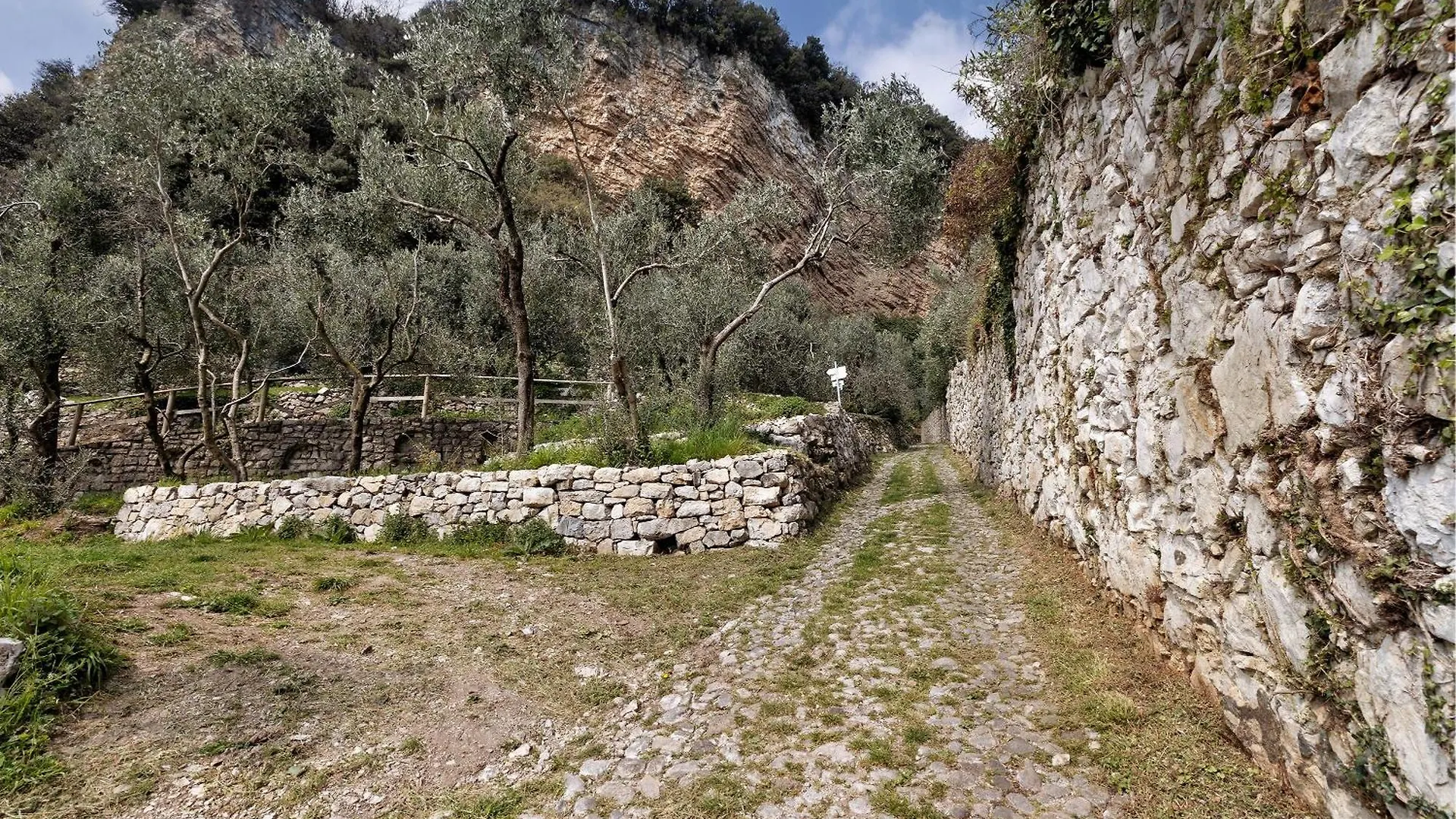 Casa Limonaia Al Pos Villa Tignale Holiday home